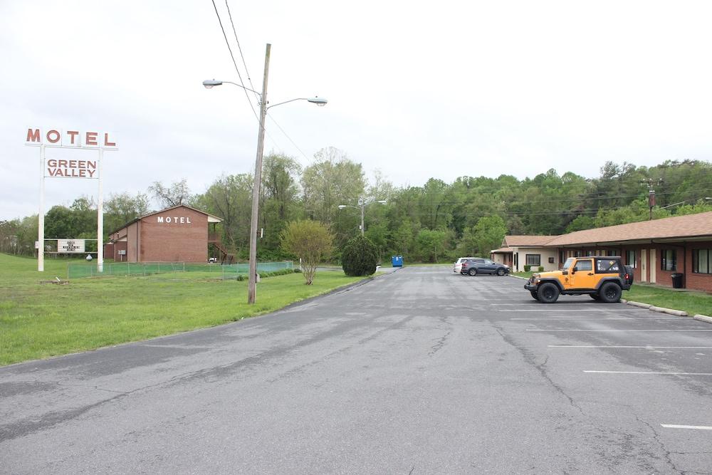 Green Valley Motel Winston Salem Экстерьер фото